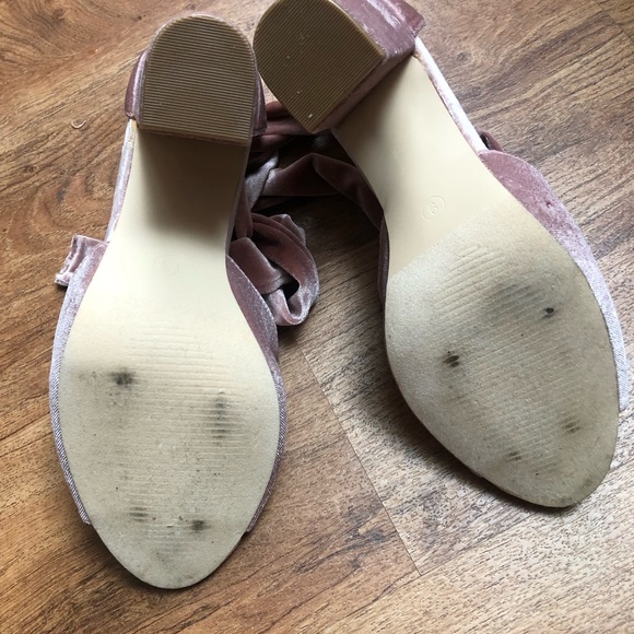 Catherine Catherine Malandrino Velvet Chunky Heels - Picture 3 of 8